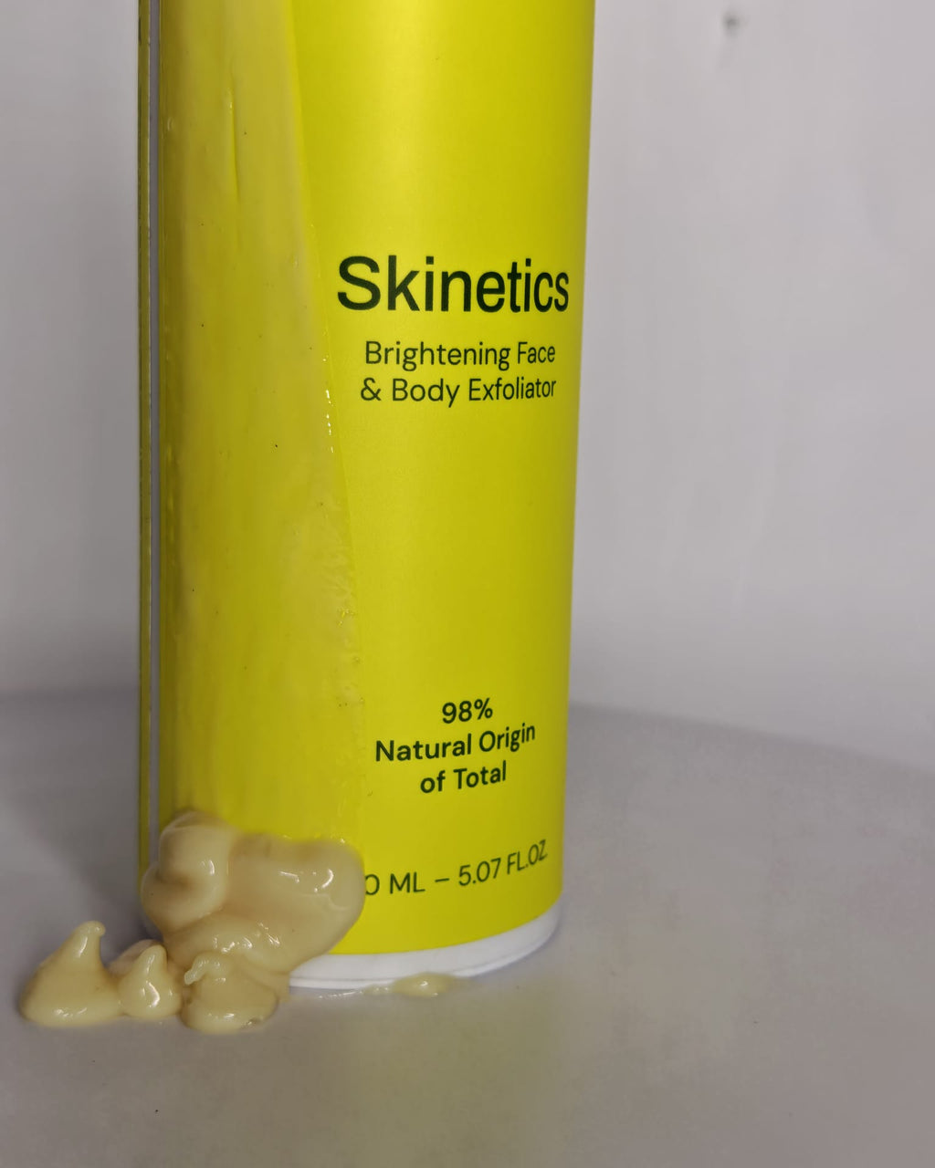 Kojic Exfoliator -2-in-1 Face & Body Exfoliator