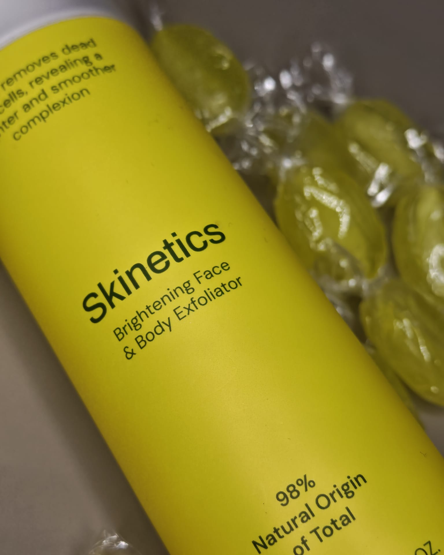 Kojic Exfoliator -2-in-1 Face & Body Exfoliator