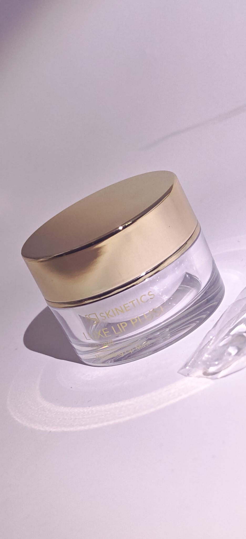 Luxe Lip Veil Hydrating Lip Mask 30g